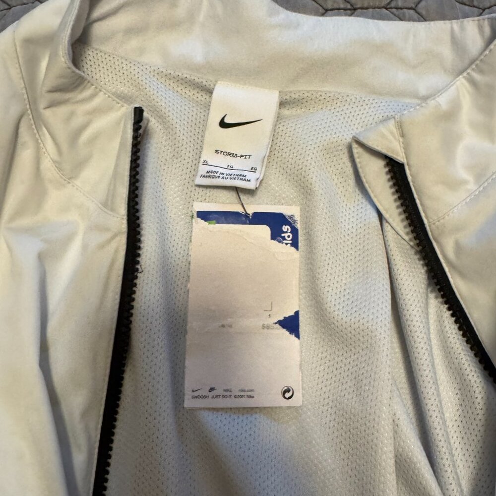 Nike Storm-FIT Golf Wind Jacket White/Black NWT XL - Picture 2 of 4
